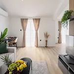 Apartment By The Sea Seget Donji, - 23134
