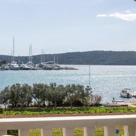 Appartement By The Sea Seget Donji, - 23134 *