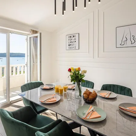 By The Sea Seget Donji, - 23134 *